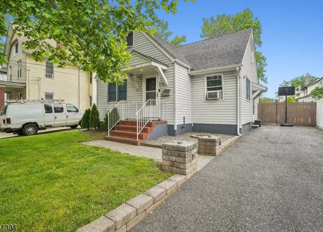 Property at 405 W Scott Ave, Rahway City, NJ 07065-4233, 3 beds, 3 baths