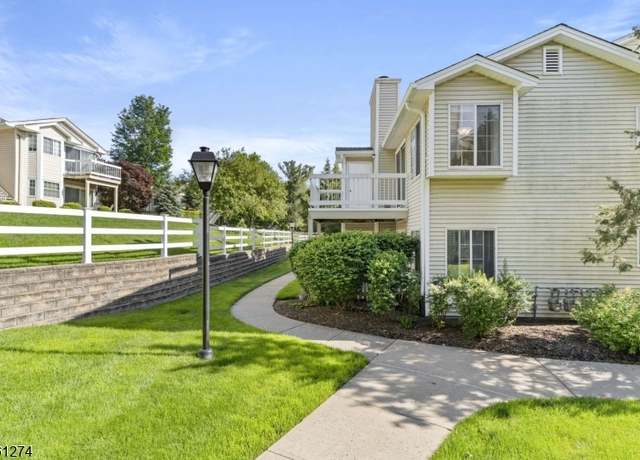 Property at 58 Tansy Ct, Bedminster Twp., NJ 07921-1404, 2 beds, 1 bath