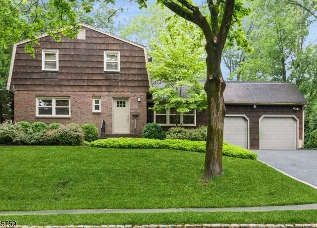 Property at 19 Trombley Dr, Livingston Twp., NJ 07039-2433, 4 beds, 2.5 baths