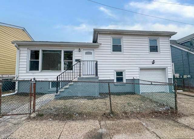 Property at 22 Saint Paul Dr, Irvington Twp., NJ 07111-1728, 3 beds, 1 bath
