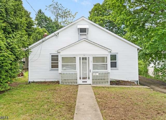 Property at 19 Pleasant View Ave, Washington Twp., NJ 07882-2319, 3 beds, 2 baths