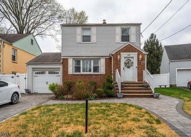 Property at 326 Trinity Pl, Hillside Twp., NJ 07205-2731, 4 beds, 1.5 baths