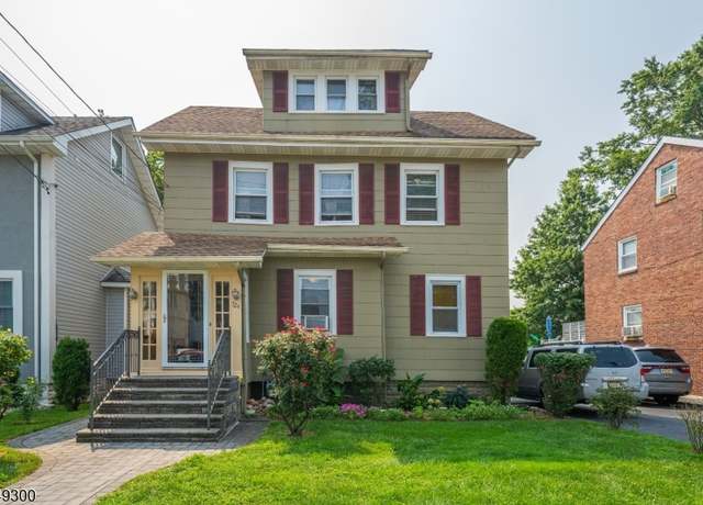 Property at 124 W Grant Ave, Roselle Park Boro, NJ 07204-1917, 4 beds, 3 baths