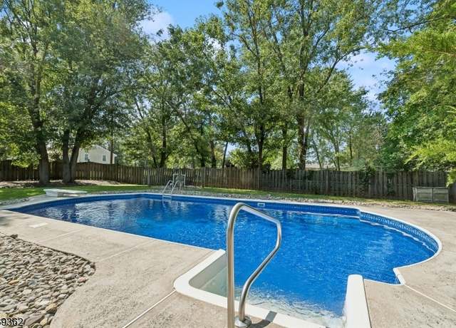 Property at 127 2nd St, Franklin Twp., NJ 08873-1324, 3 beds, 1.5 baths