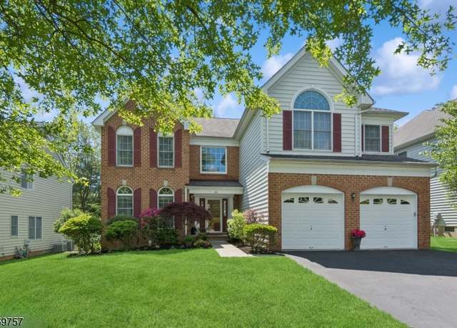 Property at 34 Watchung Dr, Bernards Twp., NJ 07920, 4 beds, 2.5 baths