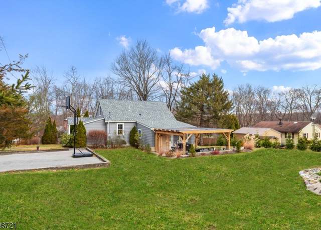 Property at 73 Center St, West Milford Twp., NJ 07480-2059, 3 beds, 2 baths