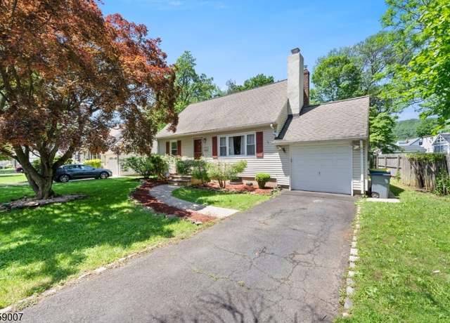Property at 580 Mountainview Dr, North Plainfield Boro, NJ 07063-1756, 4 beds, 1.5 baths