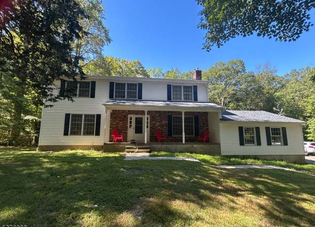 Property at 14 Kimberly Ct, Sparta Twp., NJ 07871-1004, 5 beds, 2.5 baths