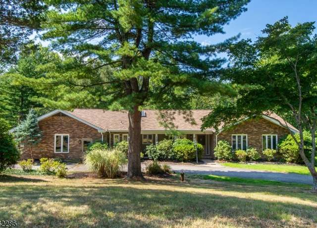 Property at 29 Piersons Hill Rd, Randolph Twp., NJ 07869-2304, 4 beds, 3.5 baths