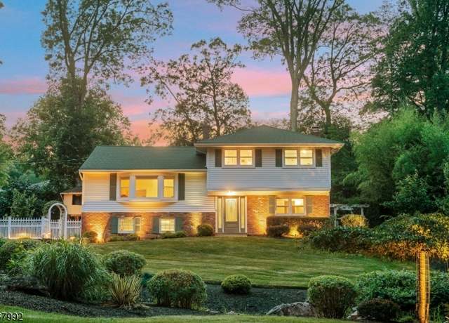 Property at 6 Holiday Dr, Morris Plains Boro, NJ 07950-2010, 4 beds, 3 baths