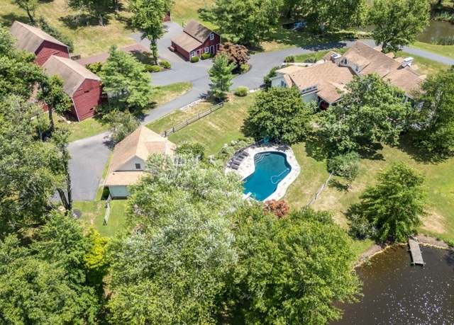 Property at 40 Britton Rd, Delaware Twp., NJ 08559-1006, 7 beds, 5.5 baths