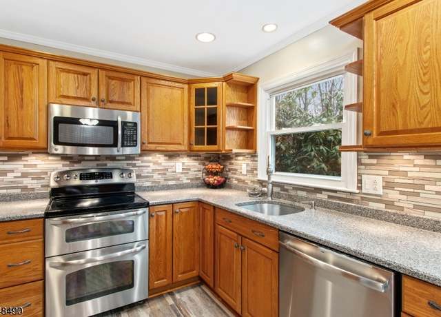 Property at 126 Stedwick Dr #126, Mount Olive Twp., NJ 07828-3742, 2 beds, 1.5 baths