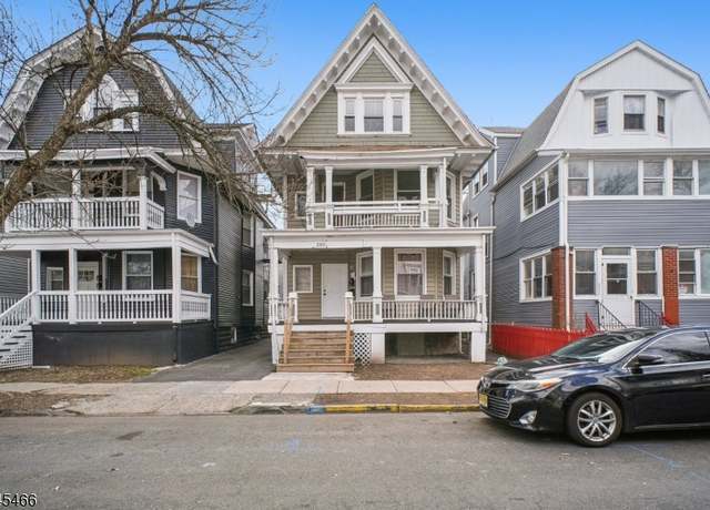 Property at 250 Amherst St, East Orange City, NJ 07018-2507, 8 beds, 3 baths