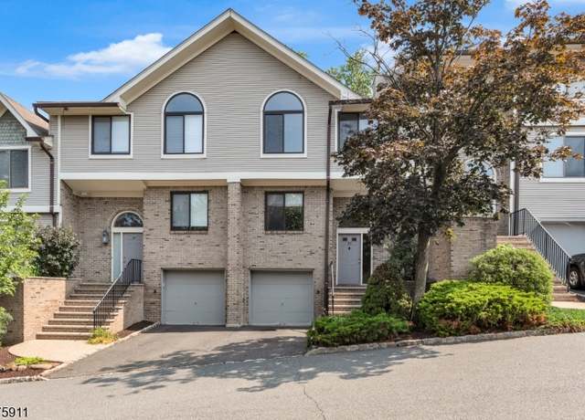 Property at 23 Mount Vernon Sq #23, Verona Twp., NJ 07044-2924, 3 beds, 2.5 baths