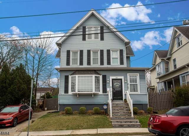 Property at 237 George St, South Amboy City, NJ 08879-1737, 4 beds, 2 baths