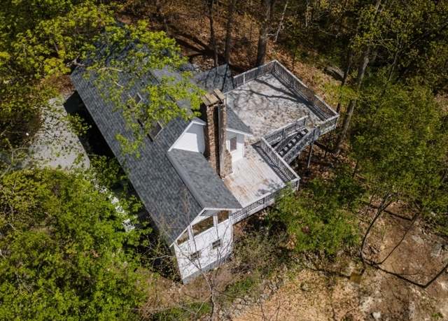 Property at 4 Amicalola Dr, Vernon Twp., NJ 07422, 2 beds, 1 bath