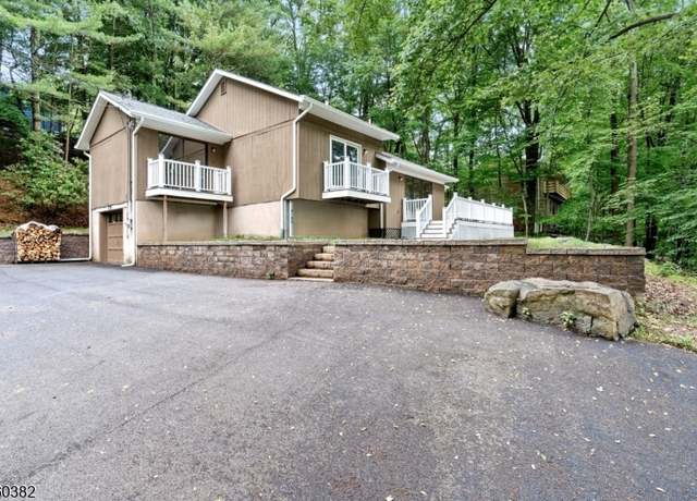 Property at 531 E Shore Trl, Byram Twp., NJ 07871-1208, 3 beds, 2 baths