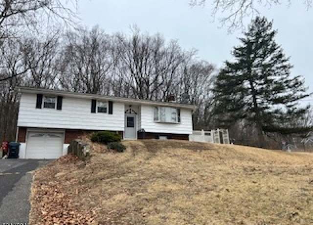 Property at 422 W Hill Rd, Glen Gardner Boro, NJ 08826-3251, 4 beds, 2.5 baths