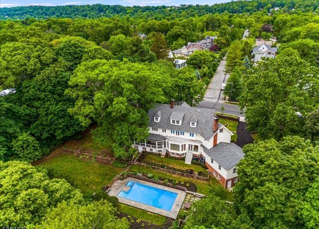 Property at 509 Park St, Montclair Twp., NJ 07043-1963, 6 beds, 5 baths