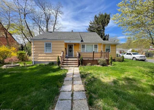 Property at 275 Muriel Ave, North Plainfield Boro, NJ 07060-4482, 3 beds, 2 baths