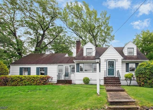 Property at 205 Locust Ave, Garwood Boro, NJ 07027-1304, 5 beds, 3.5 baths