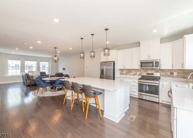 Property at 9 Mccluskey Pl, Morris Plains Boro, NJ 07950-2551, 3 beds, 3.5 baths