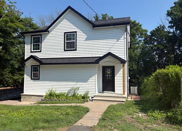 Property at 18 Governor Haines St, Hamburg Boro, NJ 07419-1625, 3 beds, 2.5 baths