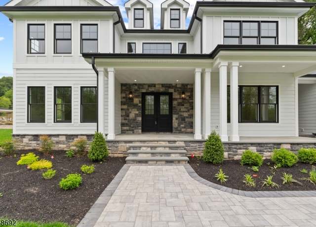Property at 1 Hilbert Ct, Montville Twp., NJ 07082, 5 beds, 5.5 baths
