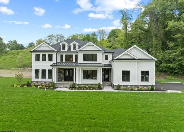 Property at 1 Hilbert Ct, Montville Twp., NJ 07082, 5 beds, 5.5 baths