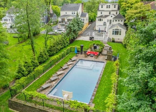 Property at 215 Kent Place Blvd, Summit City, NJ 07901-1207, 5 beds, 3.5 baths