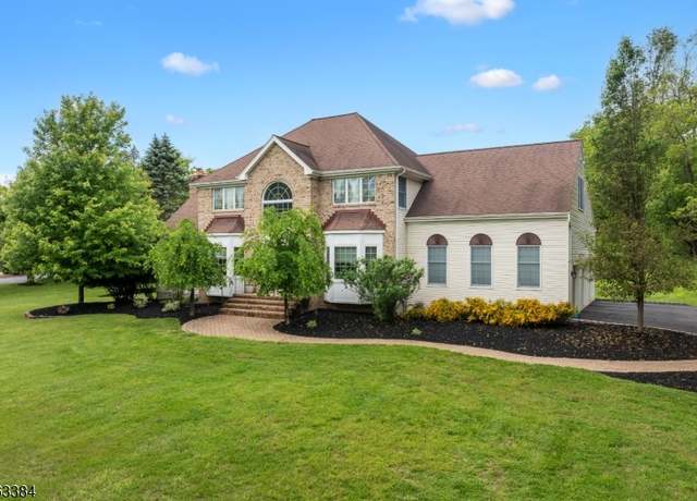 Property at 103 Omni Ct, Branchburg Twp., NJ 08853-4004, 4 beds, 2.5 baths
