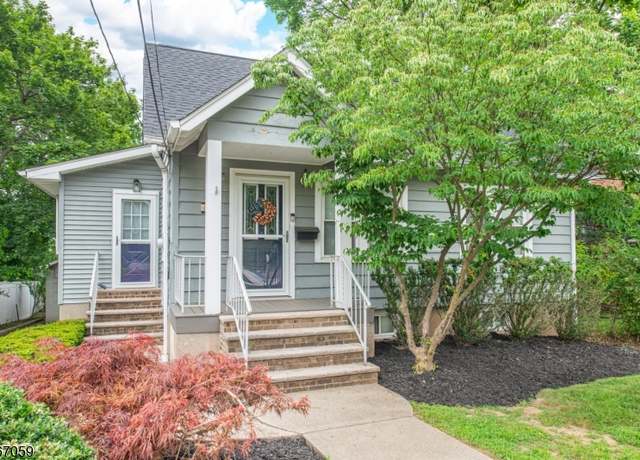 Property at 19-23 Parkway W, Caldwell, NJ 07006-6009, 3 beds, 1.5 baths