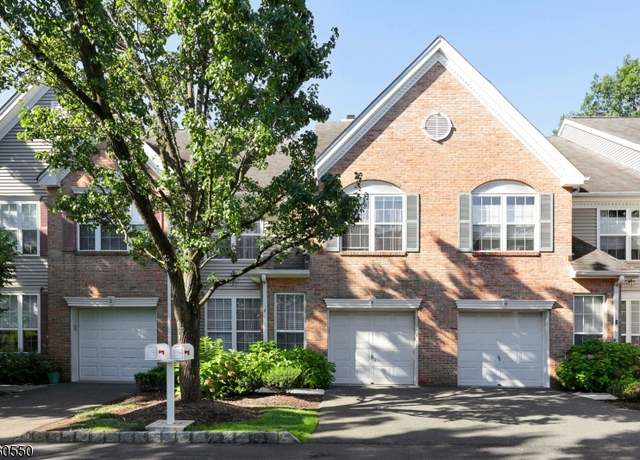 Property at 4 Winters Ct #4, Clark Twp., NJ 07066-1755, 3 beds, 2.5 baths