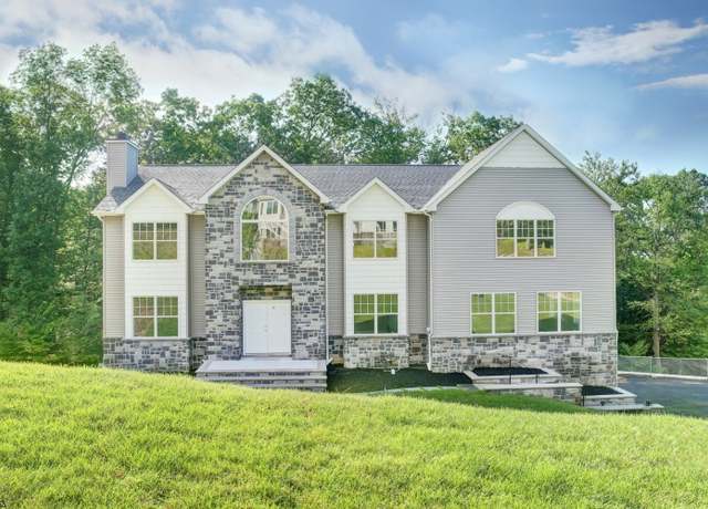 Property at 41 Beverly St, Parsippany-troy Hills Twp., NJ 07950, 5 beds, 4 baths