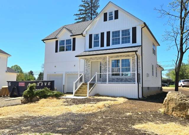 Property at 521 Parkwood Ct, Phillipsburg Town, NJ 08865-1381, 5 beds, 3 baths