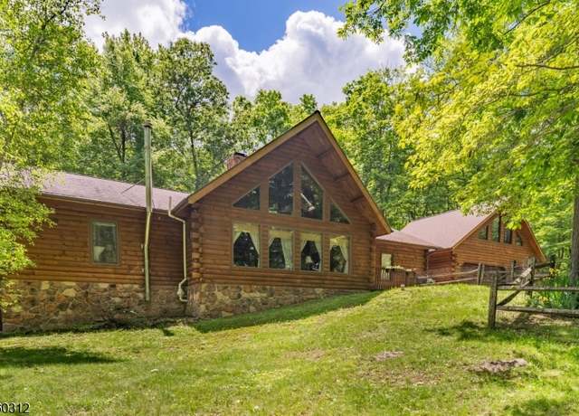 Property at 4 Heller Rd, Frelinghuysen Twp., NJ 07825-4208, 3 beds, 2 baths