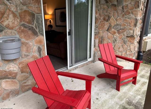 Property at 2 Chamonix Dr #206, Vernon Twp., NJ 07462-4600, 1 bed, 1 bath