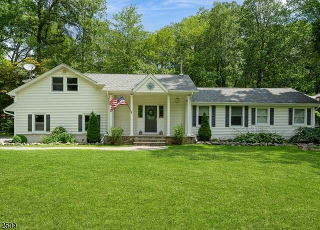 Property at 218 Acabonack Rd, Highland Lakes, NJ 07422-1703, 3 beds, 2 baths