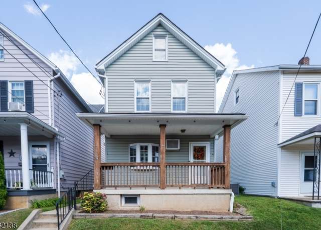 Property at 301 Prospect St, Phillipsburg Town, NJ 08865-2527, 4 beds, 1 bath