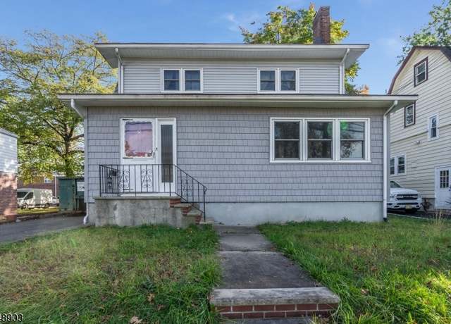 Property at 38 Elmwood Ter, Elmwood Park Boro, NJ 07407-1729, 3 beds, 2 baths
