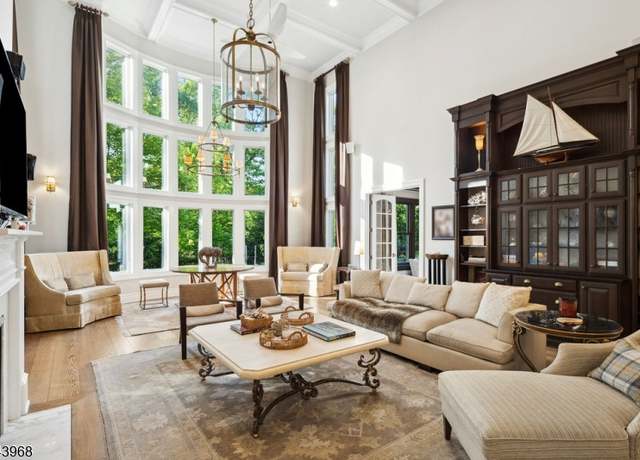 Property at 40 High Oaks Dr, Watchung Boro, NJ 07069-5407, 6 beds, 5.5 baths