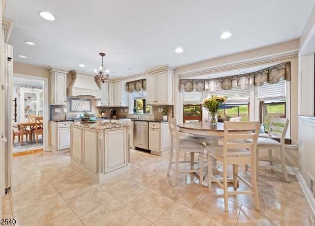 Property at 4 Dogwood Dr, Hillsborough Twp., NJ 08844-2516, 4 beds, 2.5 baths