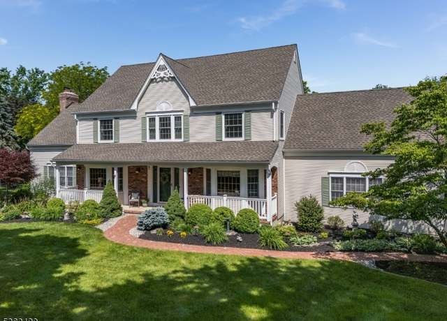 Property at 5 Fisher Ct, Raritan Twp., NJ 08822-2812, 4 beds, 2.5 baths