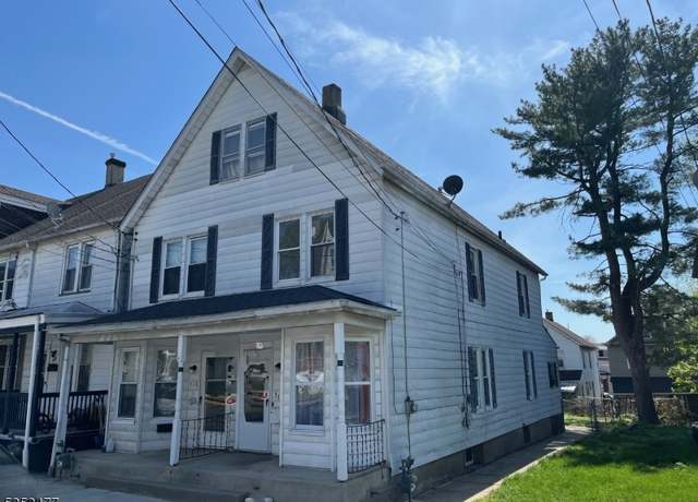 Property at 316 Warren St, Phillipsburg Town, NJ 08865-2534, 3 beds, 1 bath
