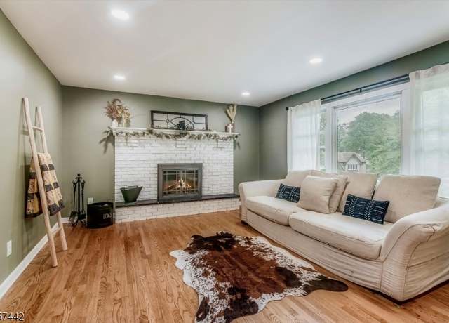 Property at 14 Cardinal Dr, Sparta Twp., NJ 07871-1337, 3 beds, 2.5 baths