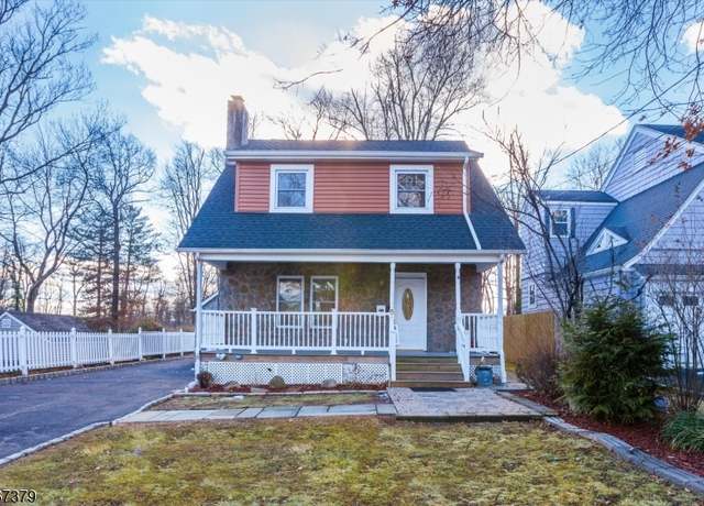 Property at 5 Sterling Dr, Livingston Twp., NJ 07039-3717, 4 beds, 1.5 baths