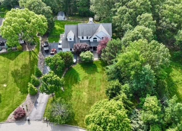 Property at 10 Stone Cliff Ter, Jefferson Twp., NJ 07438-8896, 5 beds, 3.5 baths