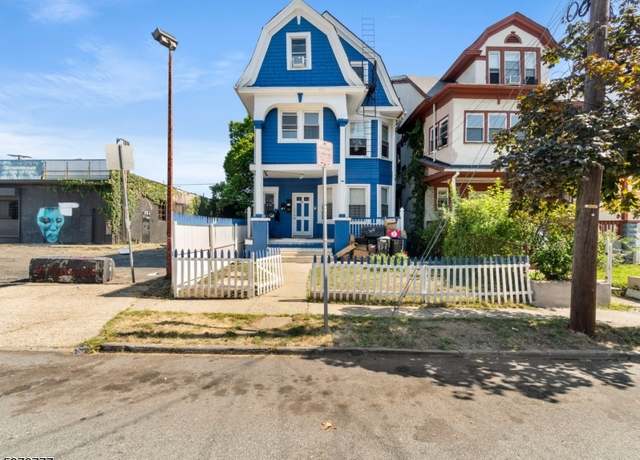 Property at 137 Renner Ave, Newark City, NJ 07112-2566, 8 beds, 3 baths