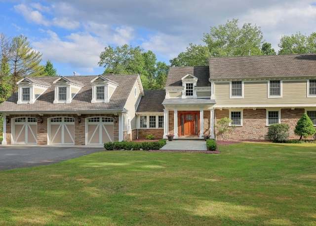 Property at 158 Mountainview Rd, Warren Twp., NJ 07059-5035, 5 beds, 2.5 baths