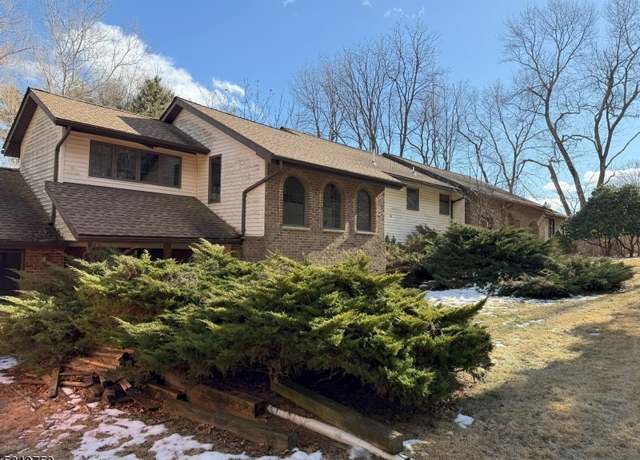 Property at 107 Scudders Rd, Sparta Twp., NJ 07871-3536, 4 beds, 2.5 baths
